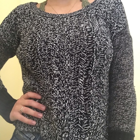 American Eagle Sweater - Picture 1 of 4